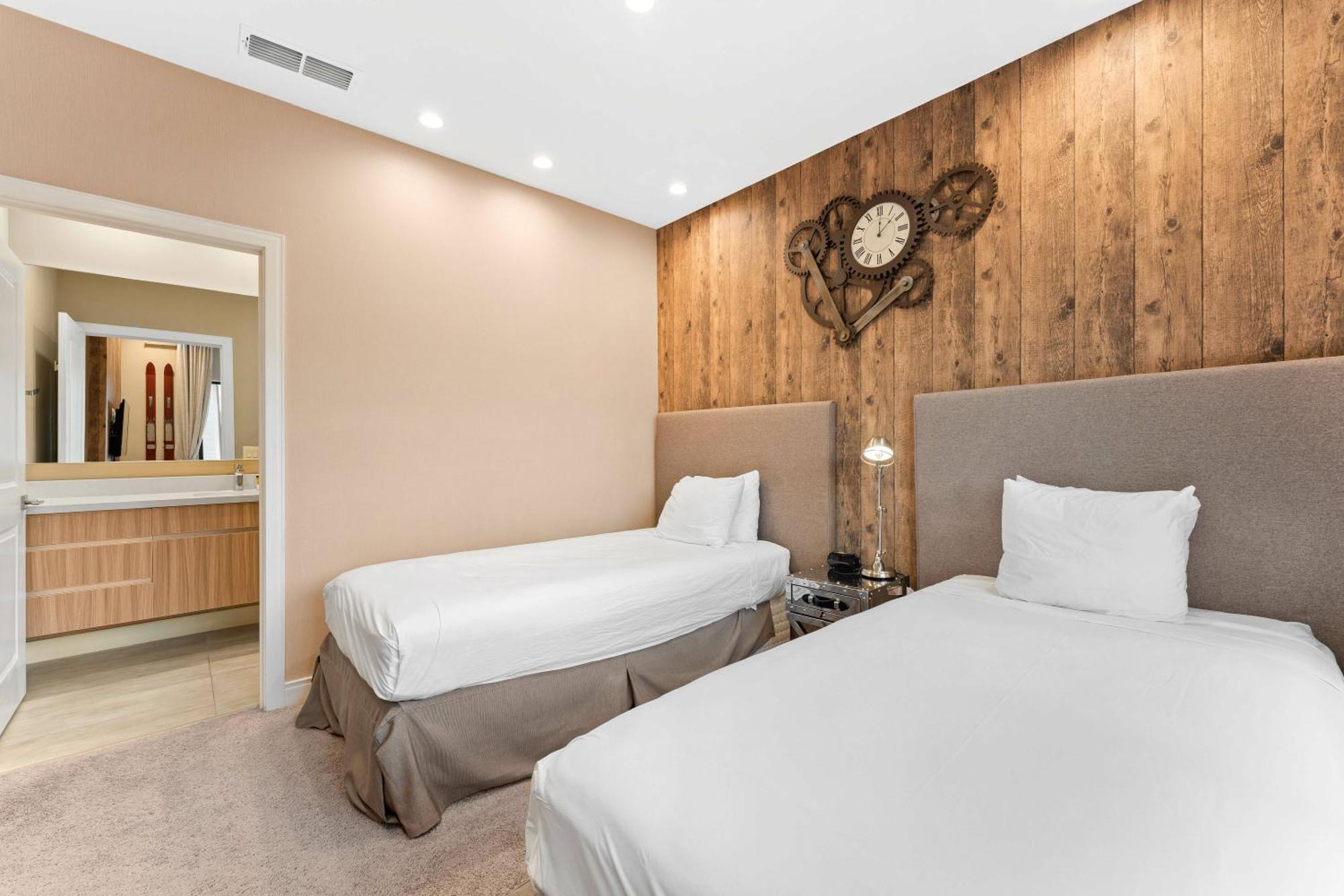 7564 Magic Village 3 Suites Jacuzzi Bbq 8 Min Disney Orlando Bagian luar foto